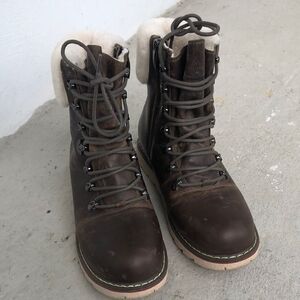 Royal Canadian Cambridge boots